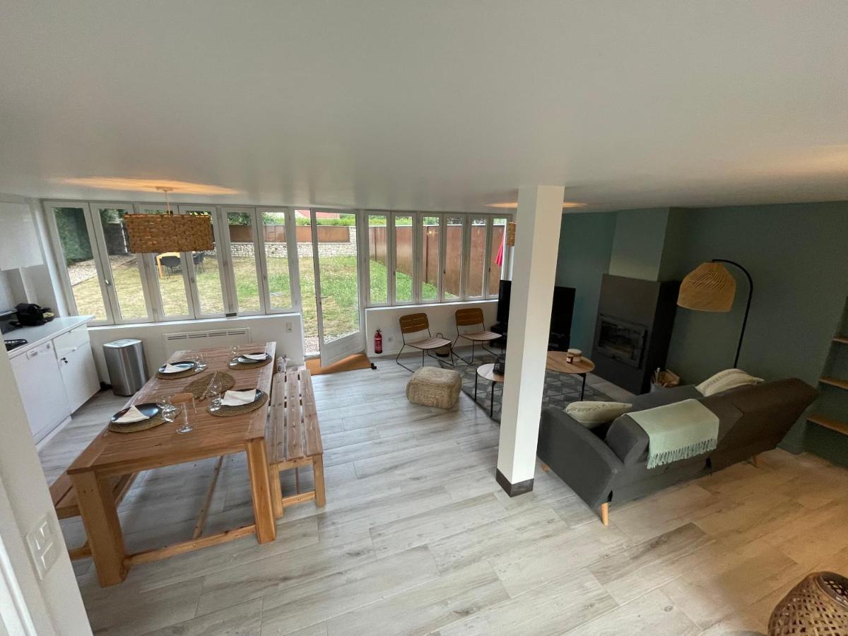 Maison De Campagne Entierement Climatisee Avec Grand Jardin Villa Pressagny-lʼOrgeuilleux Exteriör bild