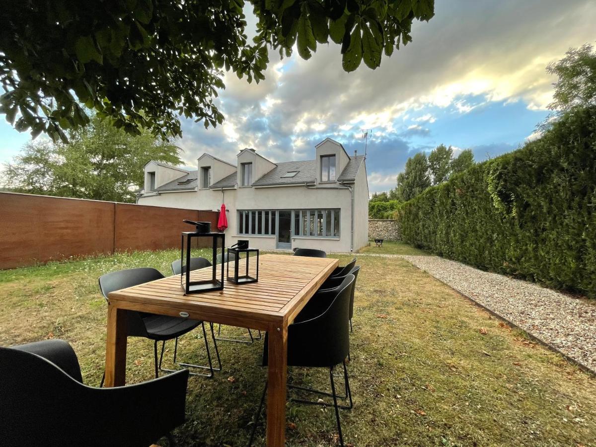 Maison De Campagne Entierement Climatisee Avec Grand Jardin Villa Pressagny-lʼOrgeuilleux Exteriör bild