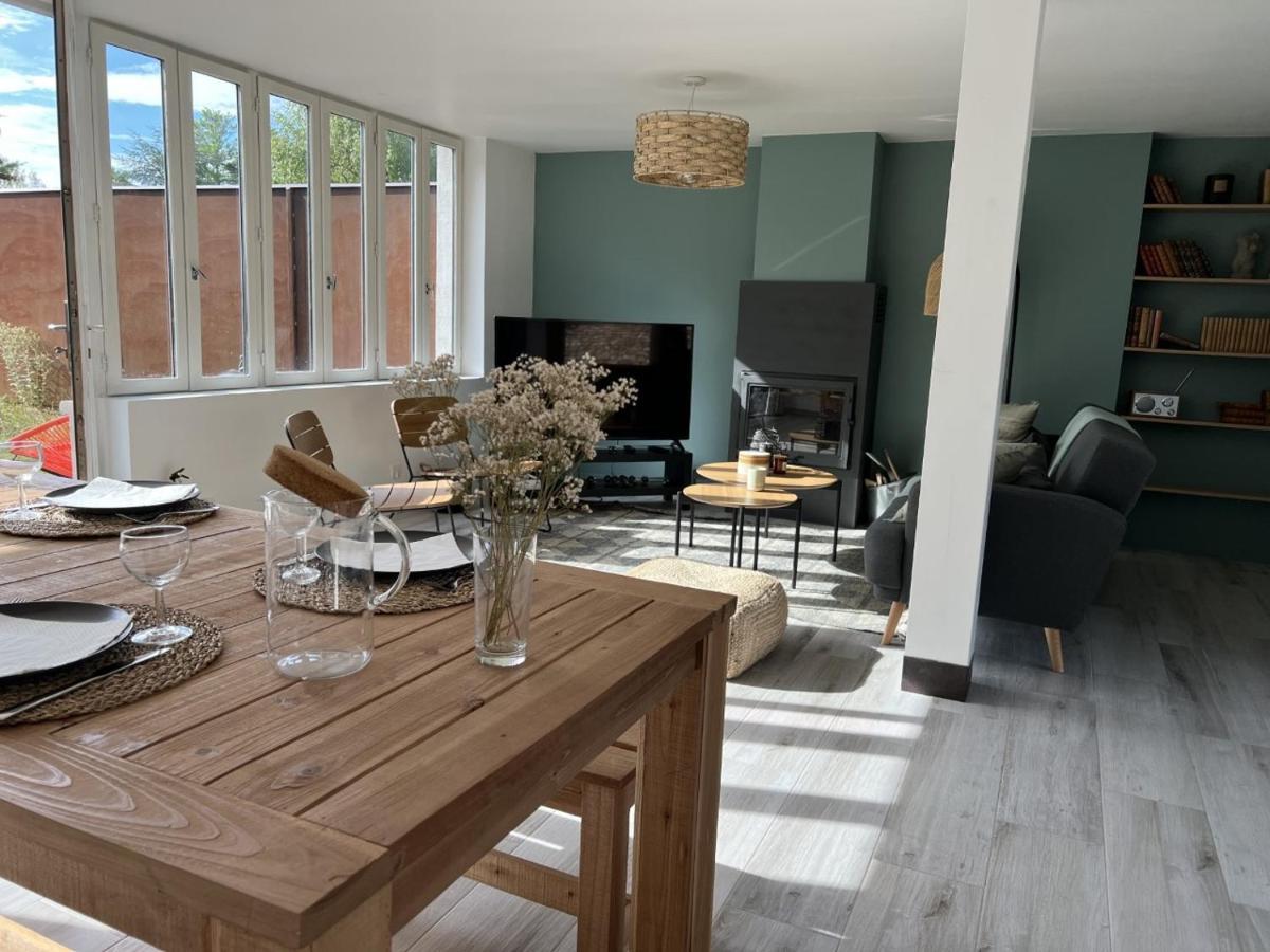 Maison De Campagne Entierement Climatisee Avec Grand Jardin Villa Pressagny-lʼOrgeuilleux Exteriör bild